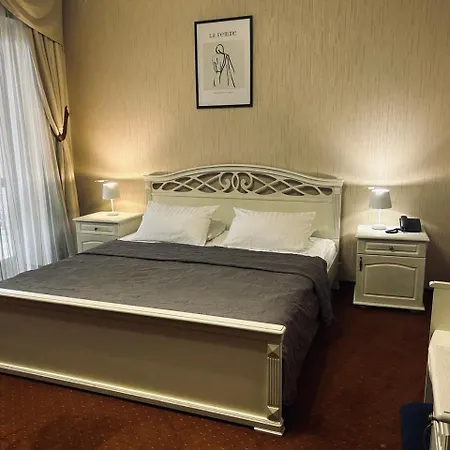 Hotel срібний водограй Polyana (Transcarpathia)