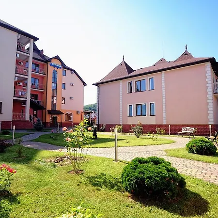 срібний водограй Polyana (Transcarpathia)