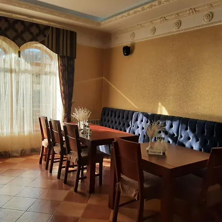 Hotel срібний водограй